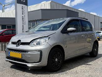 Vaurioauto  passenger cars Volkswagen Up! 1.0 BMT move up! 2019/8