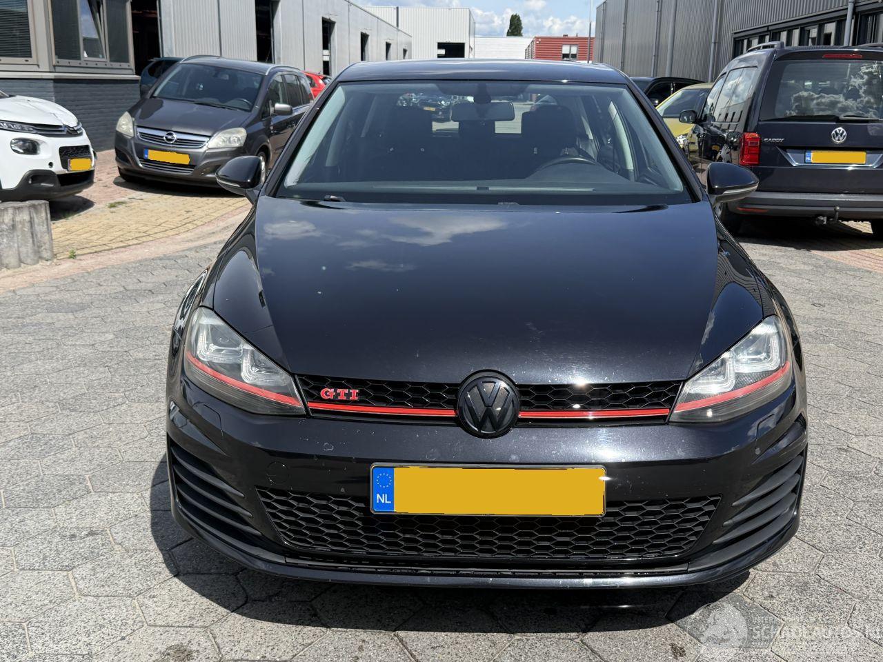 Volkswagen Golf 1.2 TSI GTI