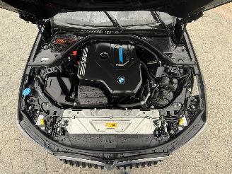 BMW 3-serie 330e M picture 7