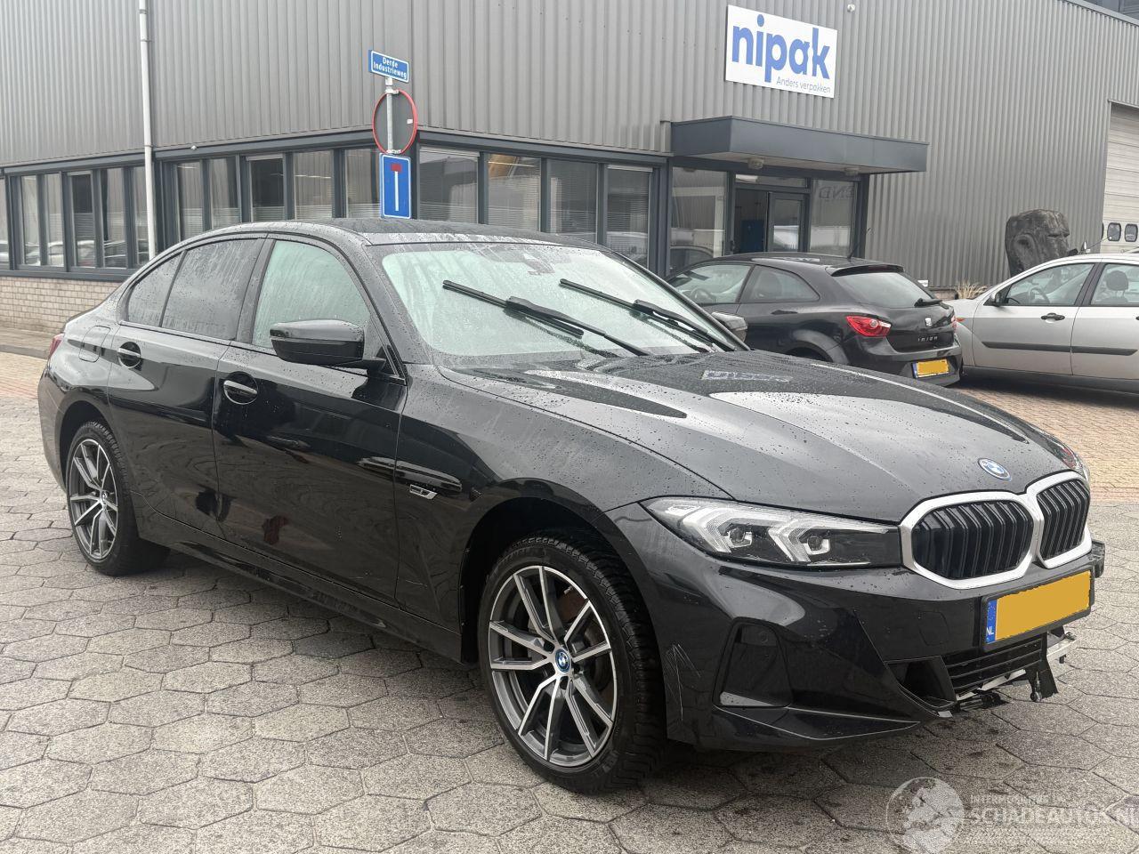 BMW 3-serie 330e M
