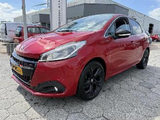 uszkodzony samochody osobowe Peugeot 208 1.2 110PK GT-line pano 2018/5