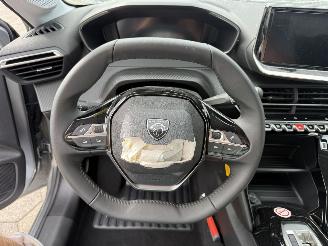 Peugeot 208 1.2 Hybrid 110 e-DCS6 Allure picture 18