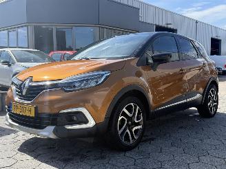 Damaged car Renault Captur 0.9 TCe Intens 2017/8