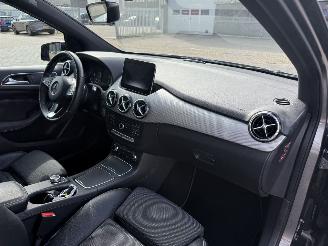 Mercedes B-klasse B180 AMG AUTOMAAT Ambition picture 12