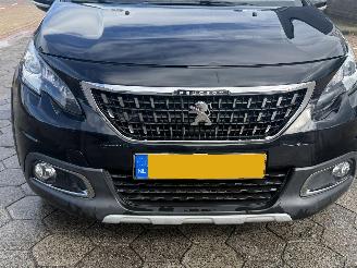 Peugeot 2008 1.2 PureTech Allure picture 3