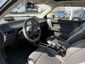 Mini Cooper Cooper E Classic L 40.7 kWh PANO AUTOMAAT picture 13