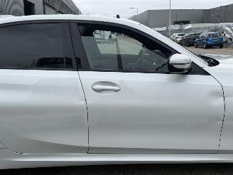 BMW 3-serie 330e High Executive picture 10