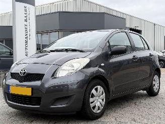Schadeauto Toyota Yaris 1.0 VVTi Acces 2011/2