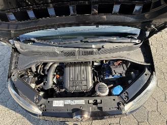 Volkswagen Up! 1.0 high up! picture 7