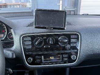 Volkswagen Up! 1.0 high up! picture 15