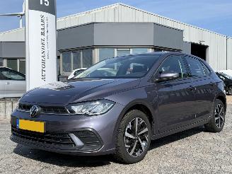 Vaurioauto  passenger cars Volkswagen Polo 1.0 TSI Life 2021/12