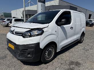 krockskadad bil bedrijf Citroën Jumpy 1.6 BlueHDI 95 Club XS 2016/9