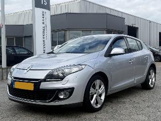 skadebil auto Renault Mégane 1.2 TCe Collection 2013/3