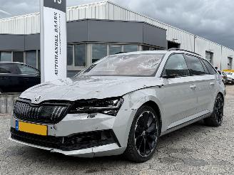 uszkodzony samochody osobowe Skoda Superb Combi 1.4 TSI iV Business Edition 2021/3