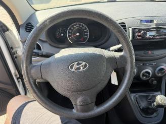 Hyundai I-10 1.1 i-Drive picture 16