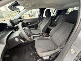 Peugeot 208 1.2 PureTech Active picture 12