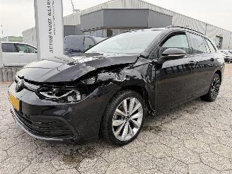 Avarii autoturisme Volkswagen Golf Variant 1.0 eTSI Life Business 2023/1