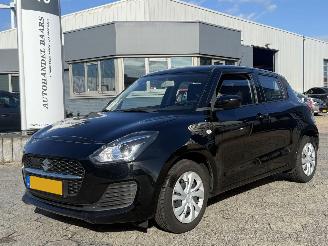 Vaurioauto  passenger cars Suzuki Swift 1.2 Comfort Smart Hybrid 2022/9