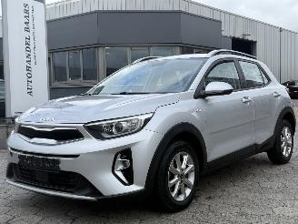 Avarii autoturisme Kia Stonic 1.0 T-GDi MHEV DynamicLine 2022/4