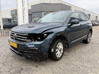 Volkswagen Tiguan 1.5 TSI R-Line Business picture 3