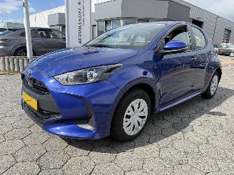 Unfallwagen Toyota Yaris 1.0 VVT-i Comfort 2023/7