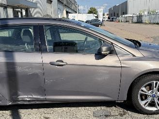 Ford Focus Wagon 1.0 EcoBoost Edition picture 11