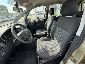 Opel Meriva 1.6-16V Temptation picture 12