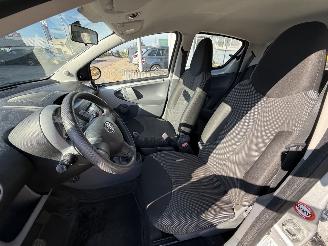 Toyota Aygo 1.0-12V Comfort picture 13
