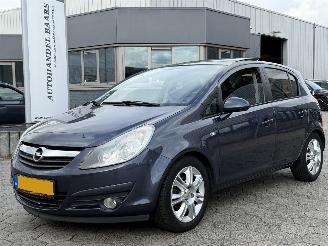 Damaged car Opel Corsa 1.2-16V Essentia 2009/3