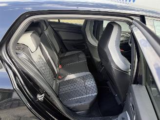 Volkswagen Golf 1.5 eTSI R-Line Business+ picture 7