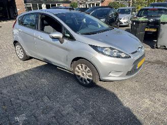 Coche accidentado Ford Fiesta 1.2 Limited 5 deurs airco 2009/12