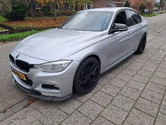 BMW 3-serie 320i high executive automaat picture 2