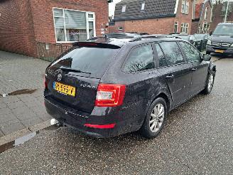 Skoda Octavia 1.2 tsi ambition picture 5