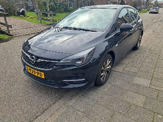 Damaged car Opel Astra 1.2eleganse 2020/3