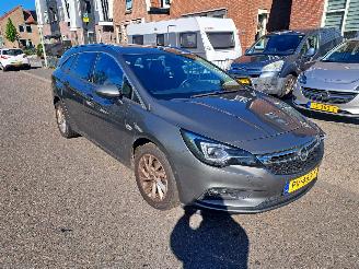 skadebil auto Opel Astra 1.4 SPORTS TOURER+ 2017/9