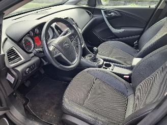 Opel Astra 1.4i turbo sport picture 3