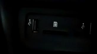 Renault Mégane Estate 1.2 TCe AUTOMAAT Serie Signature Exclusive picture 25