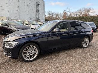 BMW 3-serie 320i xDrive High Executive 4x4 automaat picture 2