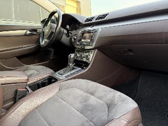 Volkswagen Passat 1.4 TSI Executive Line AUTOMAAT AIRCO NAVI picture 17