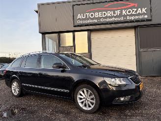 damaged passenger cars Skoda Superb 1.6 TDI Business AIRCO CRUISE 2014/4