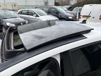 Volkswagen Polo 1.2 TSI Highline AUTOMAAT LEDER PANORAMA picture 16