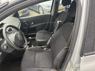 Renault Clio 1.4-16V Team Spirit AIRCO 5drs NIEUWE APK picture 9