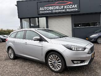 uszkodzony samochody osobowe Ford Focus 1.0 Titanium AIRCO CRUISE NAVI 2018/4