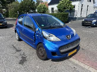 Schadeauto Peugeot 107 1.0-12V 2009/7