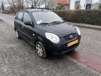 Schadeauto Kia Picanto 1.0-12V 2008/2