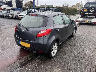 Mazda 2 1.3-16V TS Plus picture 3