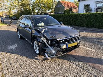 Unfallwagen Volkswagen Passat 1.4 TSI GTE Variant Connected Series Plus   NL AUTO 2016/12
