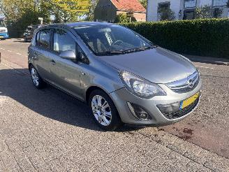 Unfallwagen Opel Corsa 1.4-16V BlitZ 2015/2