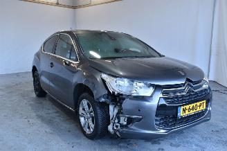 Damaged car Citroën DS4 1.2 PureTech So Chic 2015/9