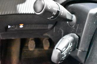 Peugeot 208 1.2 PT Allure Pack picture 28